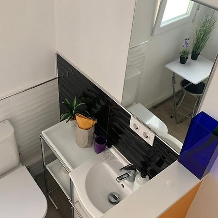 Alquilo Habitacion Individual Con Aseo Privado Solo Chicas, Only Girls บาเลนเซีย ภายนอก รูปภาพ