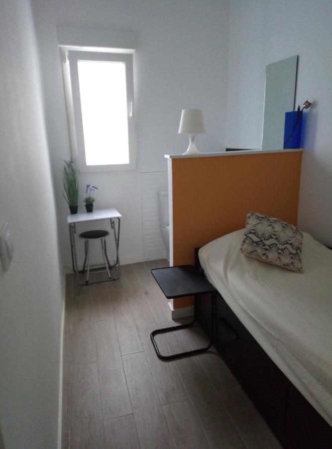 Alquilo Habitacion Individual Con Aseo Privado Solo Chicas, Only Girls บาเลนเซีย ภายนอก รูปภาพ