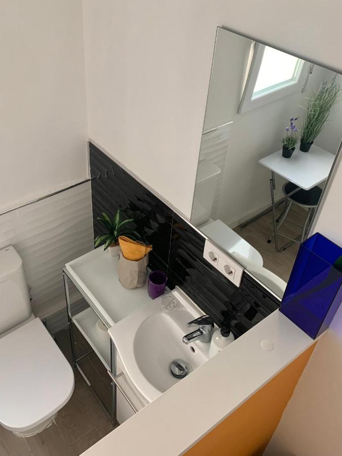 Alquilo Habitacion Individual Con Aseo Privado Solo Chicas, Only Girls บาเลนเซีย ภายนอก รูปภาพ